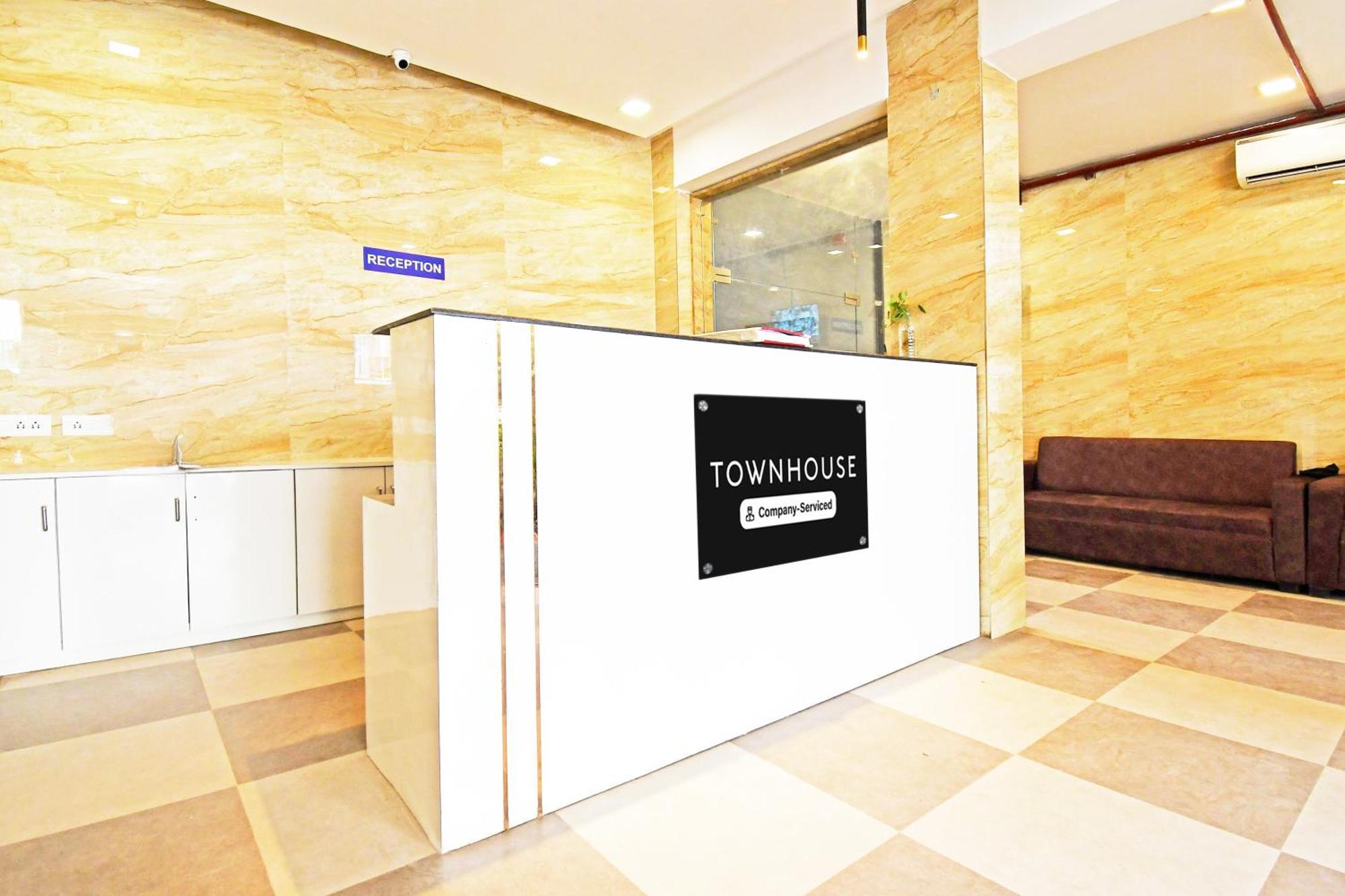 Super Townhouse Mancheswar Industrial Estate Hotel Bhubaneswar Eksteriør billede