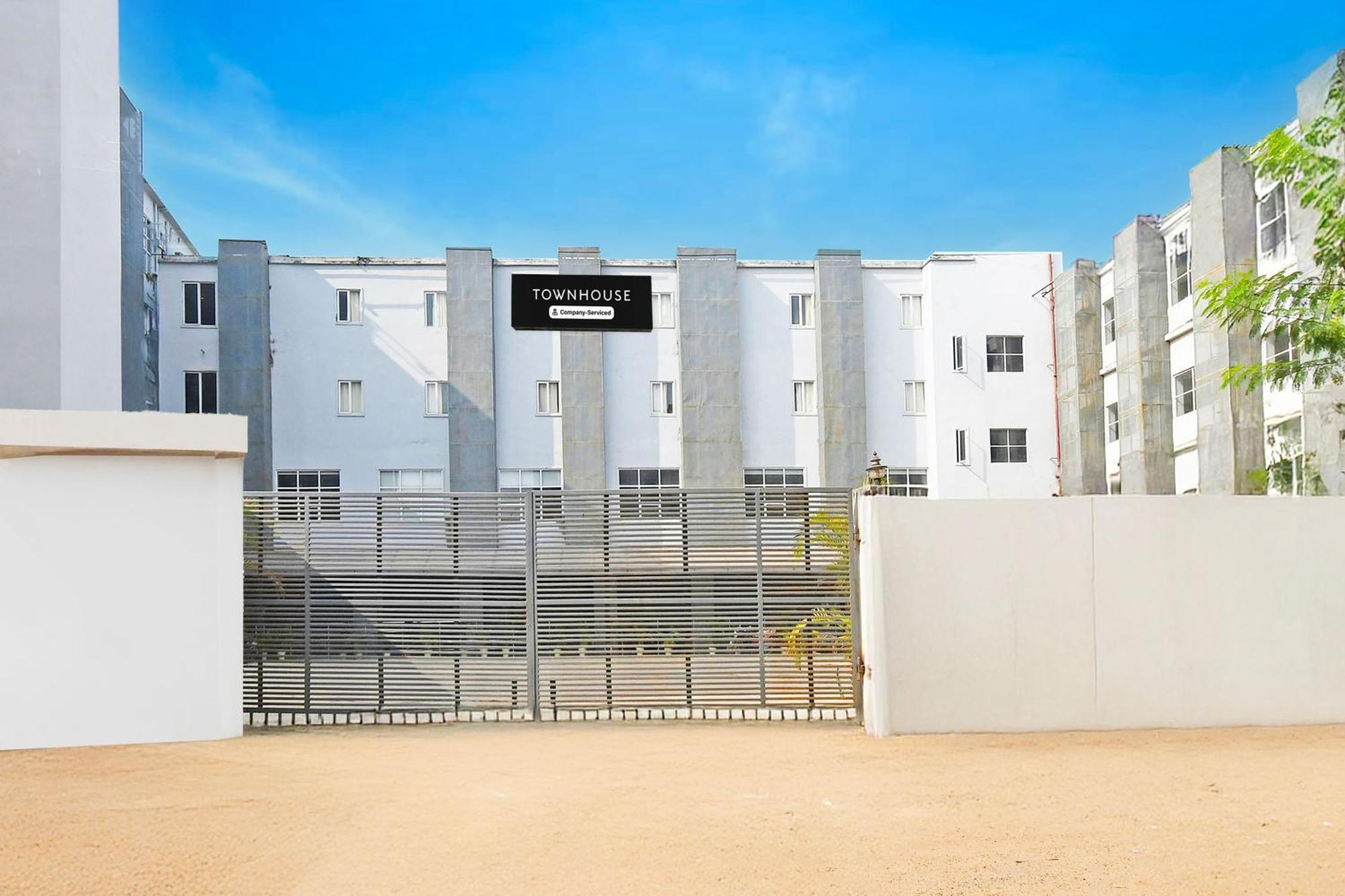 Super Townhouse Mancheswar Industrial Estate Hotel Bhubaneswar Eksteriør billede