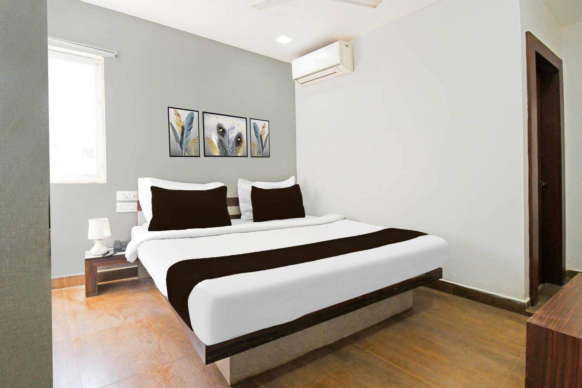 Super Townhouse Mancheswar Industrial Estate Hotel Bhubaneswar Eksteriør billede