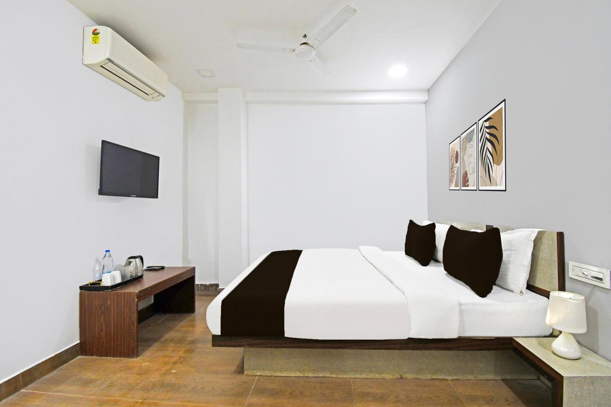 Super Townhouse Mancheswar Industrial Estate Hotel Bhubaneswar Eksteriør billede